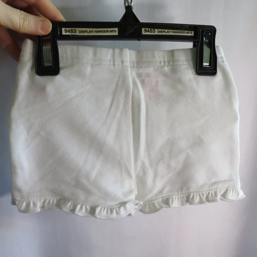 Baby shirt scalloped edges & White shorts w ruffle